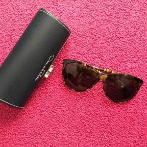 *NWOT* Oscar de la Renta x Linda Farrow Sunglasses
